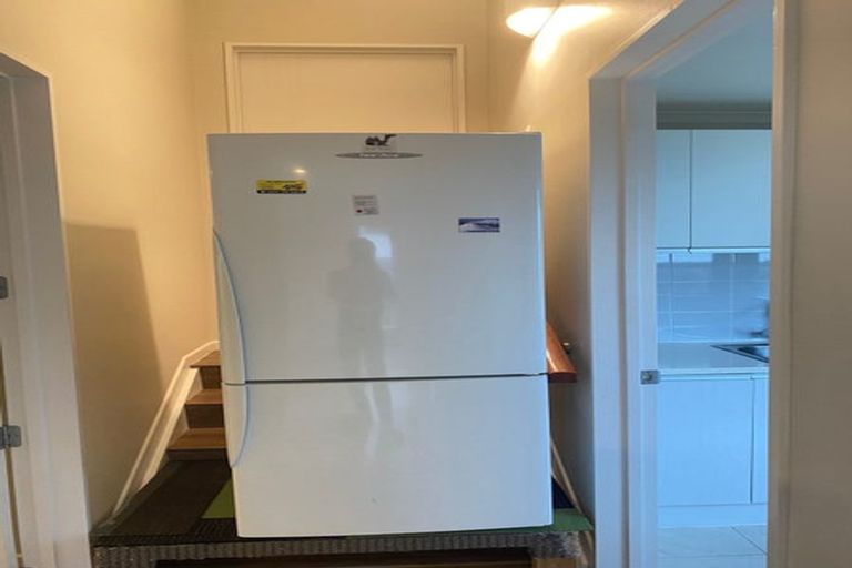 Photo of property in 40 Corricvale Way, Northcross, Auckland, 0630