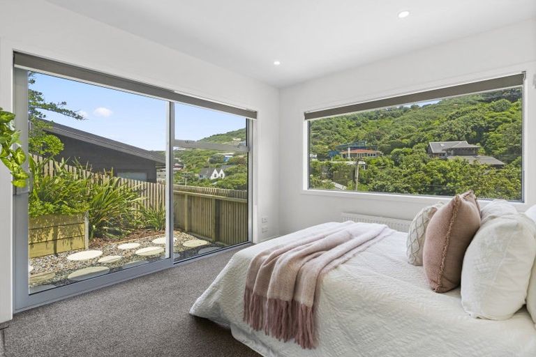 Photo of property in 221 Houghton Bay Road, Houghton Bay, Wellington, 6023