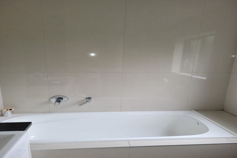 Photo of property in 2a Wood Street, Papakura, 2110