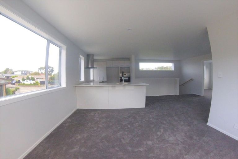 Photo of property in 12b Relko Crescent, Torbay, Auckland, 0630
