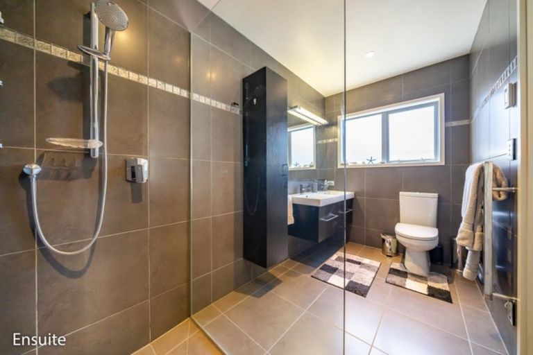 Photo of property in 9 Parkwood Grove, Trentham, Upper Hutt, 5018