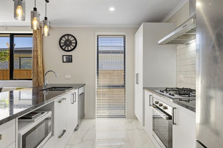 Photo of property in 14 Te Wharo Drive, Papamoa, 3118