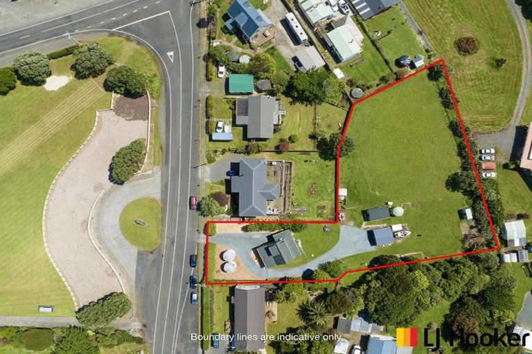 Photo of property in 11 Matakawau Road, Awhitu, Waiuku, 2684