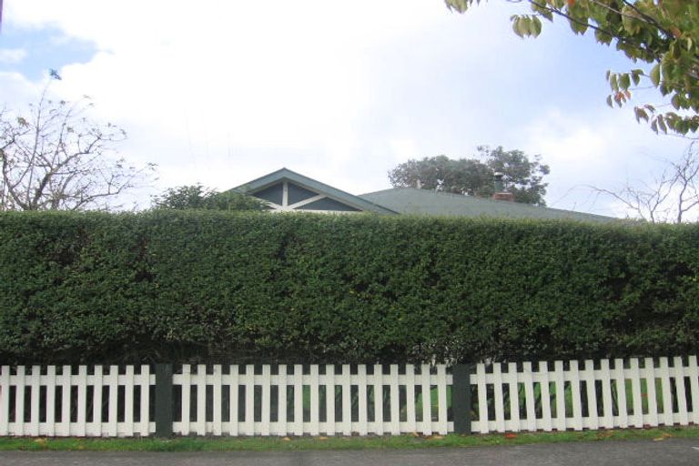 Photo of property in 33 Bryant Street, Takaro, Palmerston North, 4412