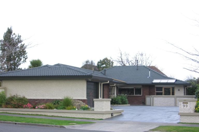 Photo of property in 99 Waterloo Crescent, Hokowhitu, Palmerston North, 4410