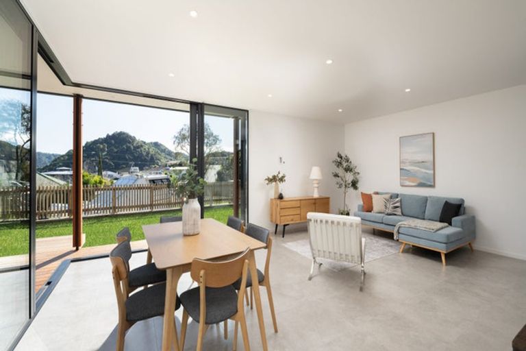 Photo of property in 12b Russell Street, Picton, 7220