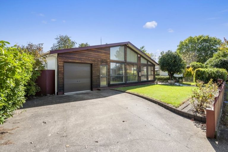 Photo of property in 16 Patikura Place, Turangi, 3334