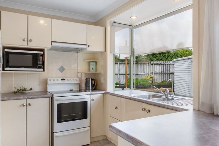 Photo of property in 3 Glenhaven Place, Te Atatu Peninsula, Auckland, 0610