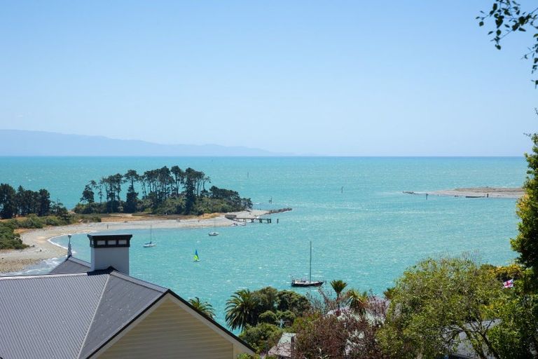 Photo of property in 5 Whitby Road, Britannia Heights, Nelson, 7010