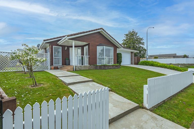 Photo of property in 67 Pacific Drive, Fitzherbert, Palmerston North, 4410