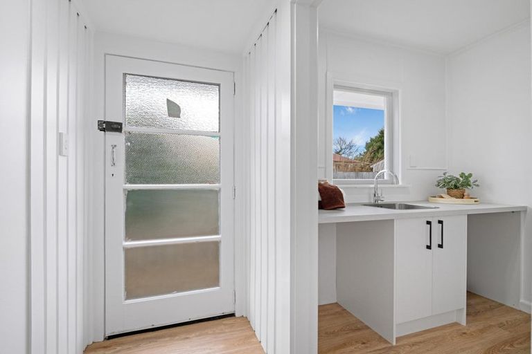 Photo of property in 49 Sandown Crescent, Aranui, Christchurch, 8061