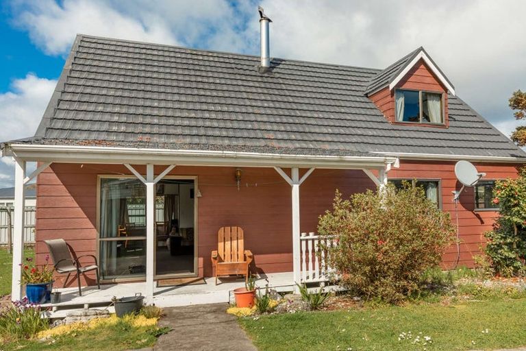 Photo of property in 255 Palmerston Street, Westport, 7825