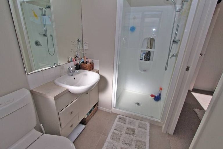 Photo of property in 12 Bellshill Close, Wattle Downs, Auckland, 2103