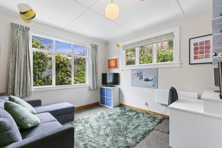 Photo of property in 31 Rangoon Street, Khandallah, Wellington, 6035