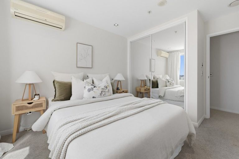 Photo of property in 12/72e Devonport Road, Tauranga, 3110