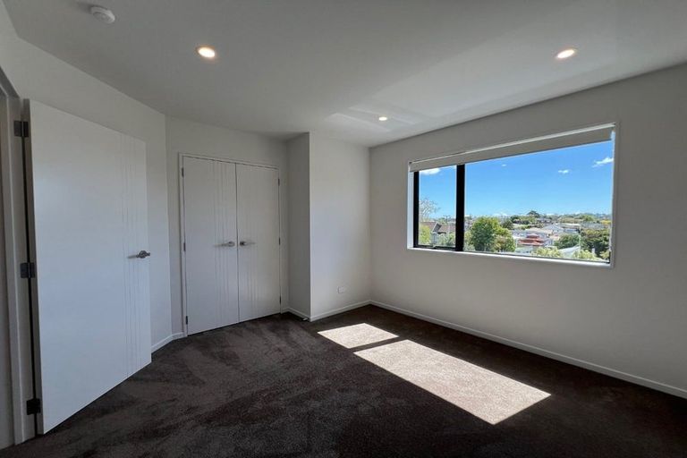 Photo of property in 6 Firth Road, Torbay, Auckland, 0630