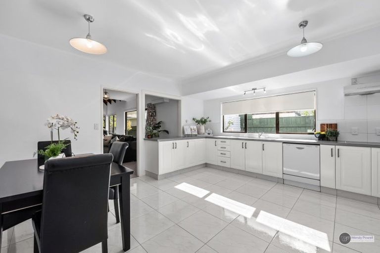 Photo of property in 19a Colin Grove, Hutt Central, Lower Hutt, 5010