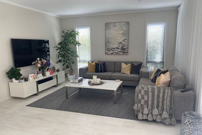 Photo of property in 13 Turret Lane, Hobsonville, Auckland, 0616