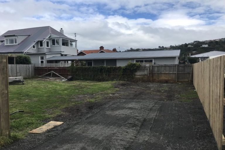 Photo of property in 94a Hargest Crescent, Saint Clair, Dunedin, 9012