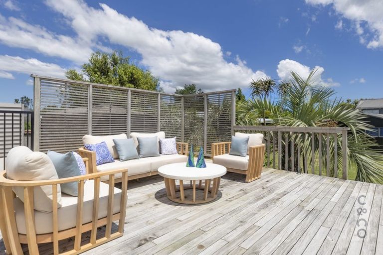 Photo of property in 41 Riverhead Road, Kumeu, 0810