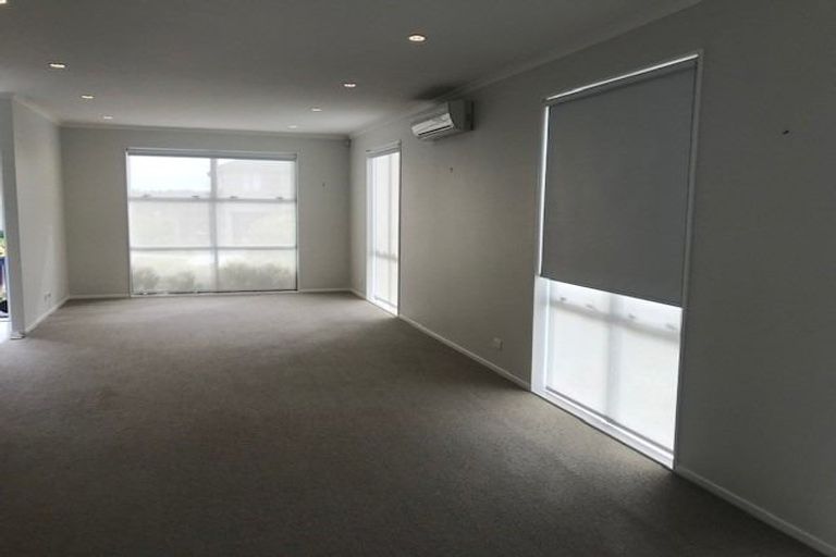 Photo of property in 55 Mackay Drive, Greenhithe, Auckland, 0632