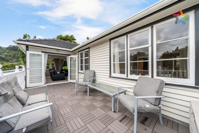 Photo of property in 23 Wyndrum Avenue, Waterloo, Lower Hutt, 5011