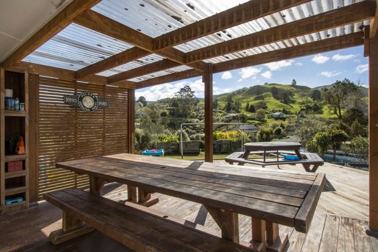 Photo of property in 2 Cambridge Road, Waihi, 3610