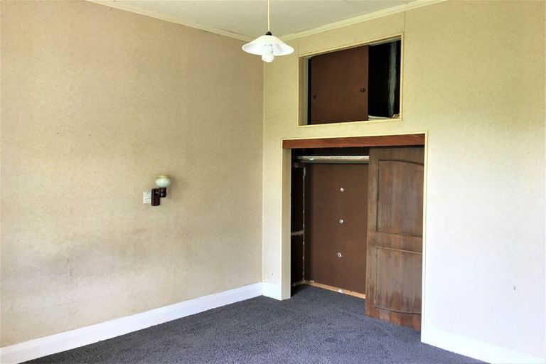 Photo of property in 64 James Street, Balclutha, 9230