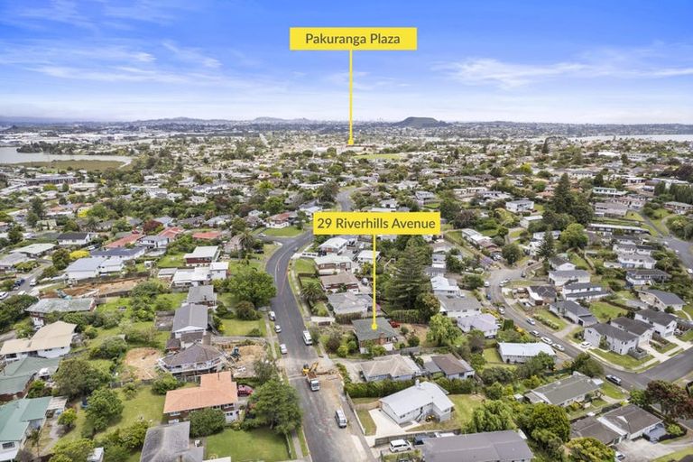 Photo of property in 29 Riverhills Avenue, Pakuranga Heights, Auckland, 2010