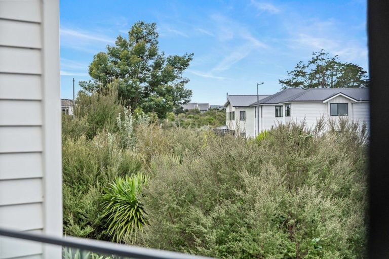 Photo of property in 6 Hato Road, Hobsonville, Auckland, 0616
