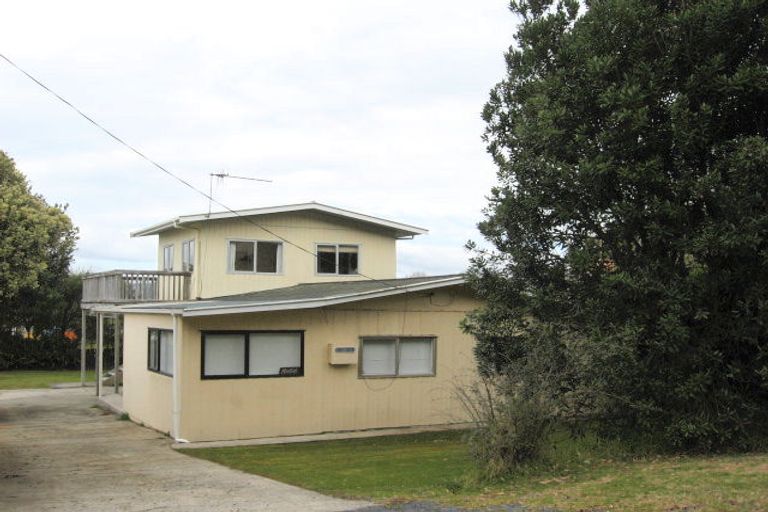 Photo of property in 65 Ocean Beach Road, Tairua, 3508