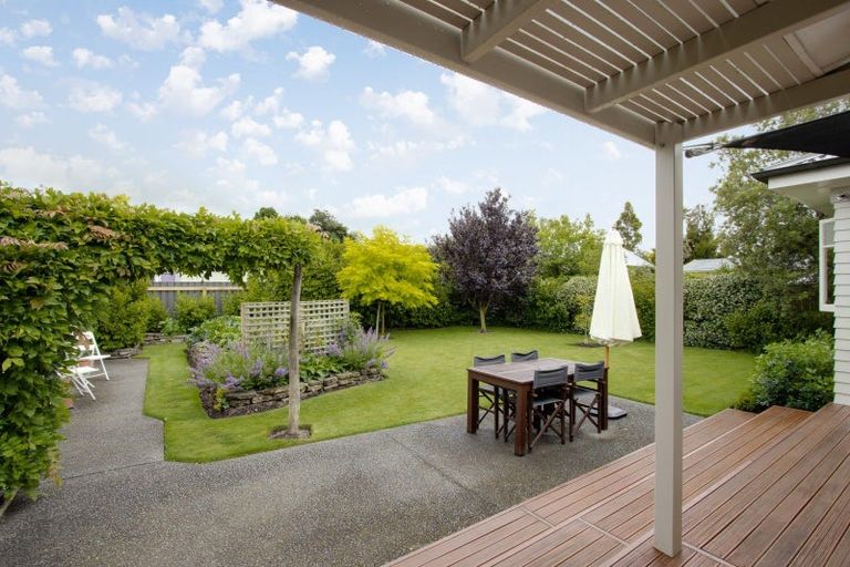 Photo of property in 26 Bowling Road, Greenmeadows, Napier, 4112