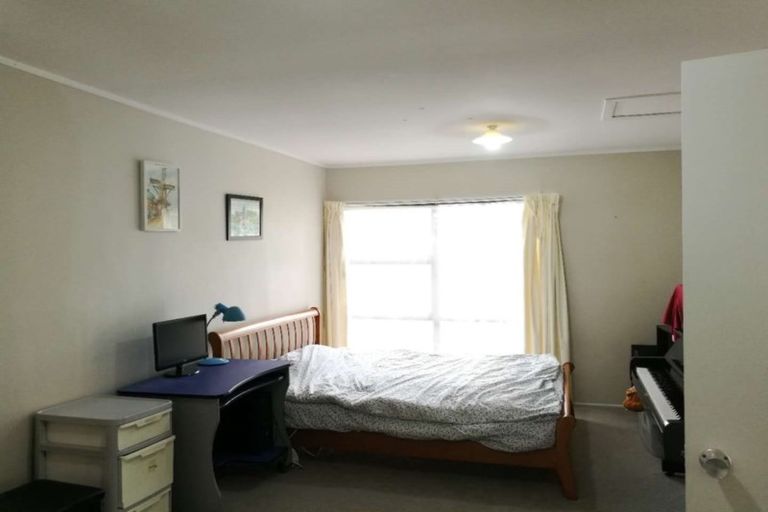 Photo of property in 3/29 Garelja Road, Henderson, Auckland, 0612