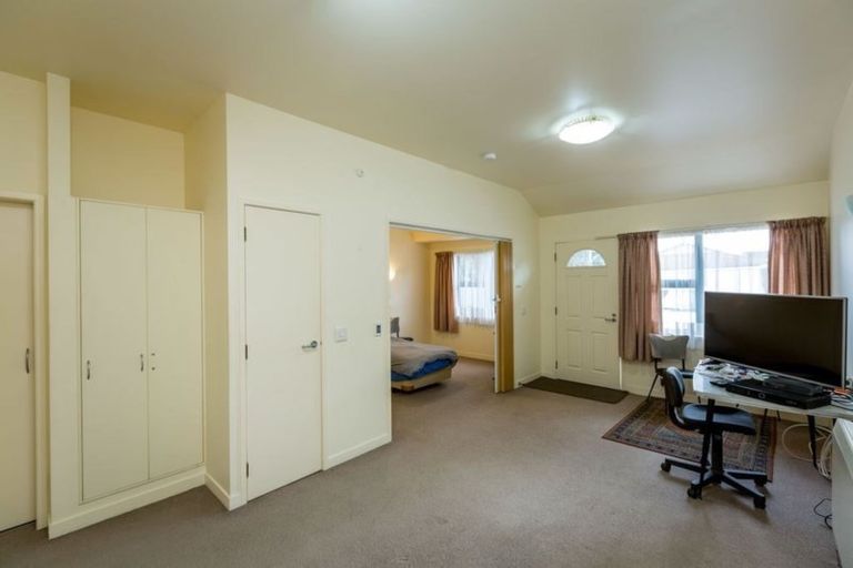 Photo of property in 3/68 Whiteley Street, Moturoa, New Plymouth, 4310