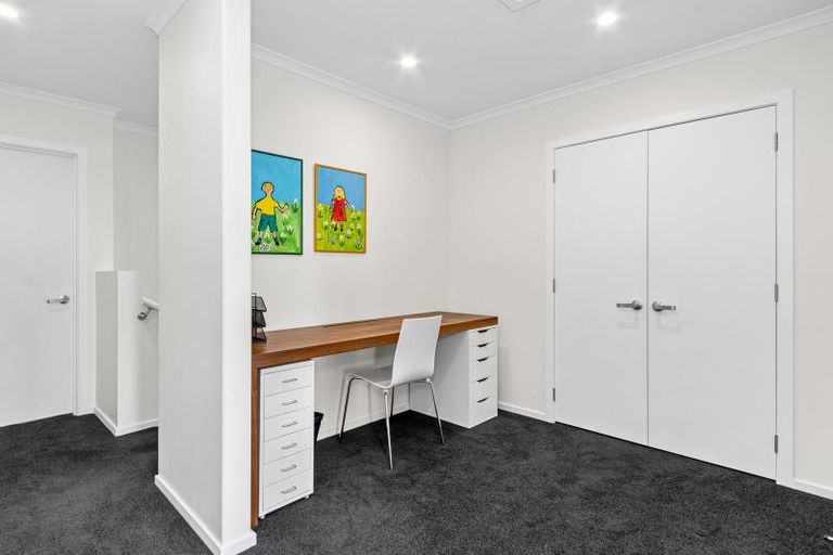 Photo of property in 15 Holmes Hanover Lane, Halswell, Christchurch, 8025