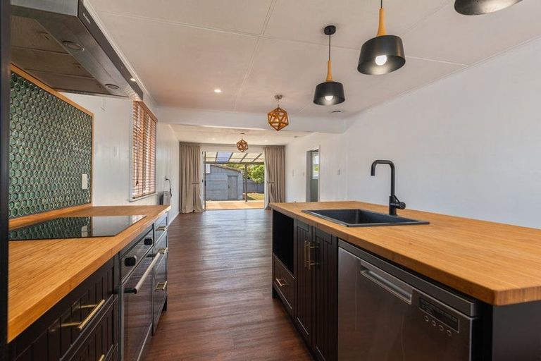 Photo of property in 3 Heath Place, Awapuni, Palmerston North, 4412