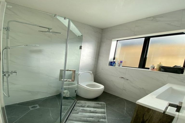 Photo of property in 15 Black Shed Road, Flat Bush, Auckland, 2019