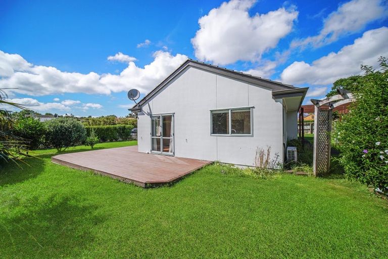 Photo of property in 2 Hillwell Drive, Henderson, Auckland, 0612