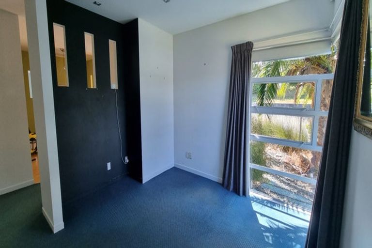 Photo of property in 87a Joseph Banks Drive, Whitby, Porirua, 5024