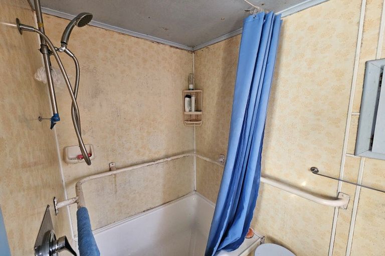 Photo of property in 26 Lanark Street, Balclutha, 9230