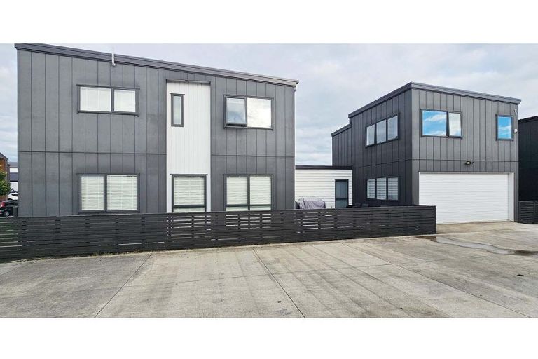 Photo of property in 23 Fredrick Hanson Road, Papakura, 2110