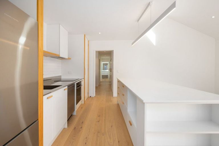 Photo of property in 129 Houghton Bay Road, Houghton Bay, Wellington, 6023