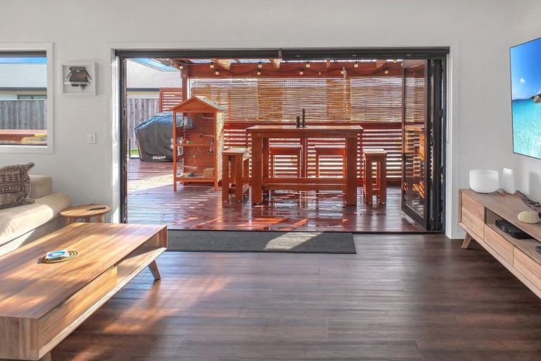 Photo of property in 20 Forbes Road, Foxton Beach, Foxton, 4815