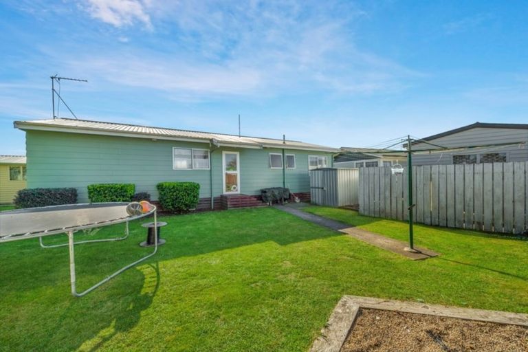 Photo of property in 4b Cricket Place, Melville, Hamilton, 3206