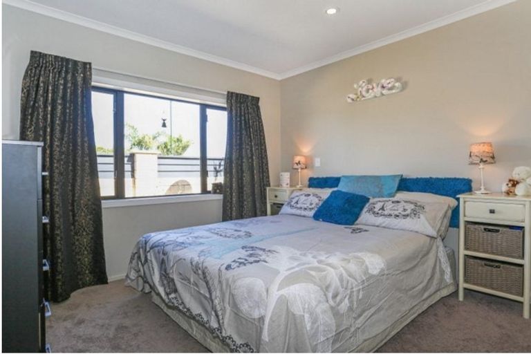 Photo of property in 1 Lindis Place, Poraiti, Napier, 4112