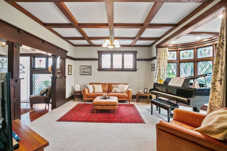 Photo of property in 348 Saint Aubyn Street, Moturoa, New Plymouth, 4310