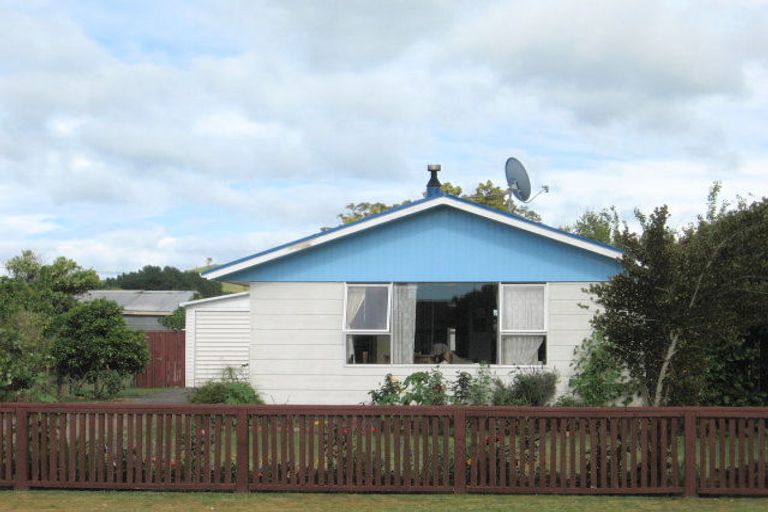 Photo of property in 3 Endeavour Street, Tolaga Bay, 4077