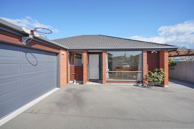 Photo of property in 2/82 Middleton Road, Upper Riccarton, Christchurch, 8041