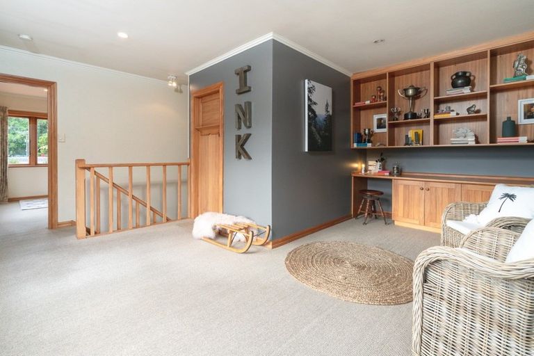 Photo of property in 35 The Rigi, Northland, Wellington, 6012