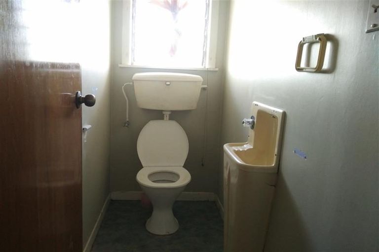 Photo of property in 195 Don Buck Road, Massey, Auckland, 0614